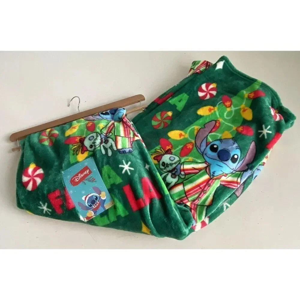 Disneys Stitch And Scrump PJ  Tradition 50 X 70” Christmas Lights Throw‎ Blanket